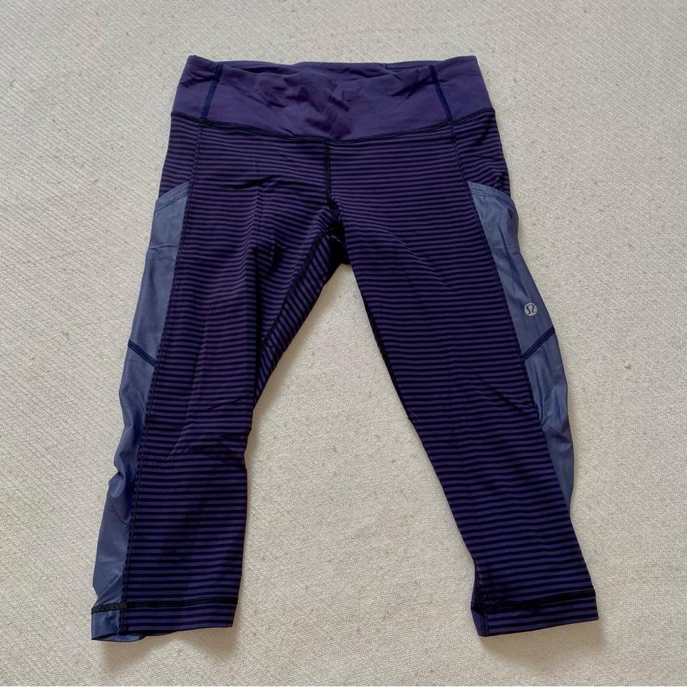 Lululemon Cut the Crop running crops leggings in cadet blue stripe